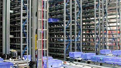 藥品生產(chǎn)車間塑料周轉箱應用