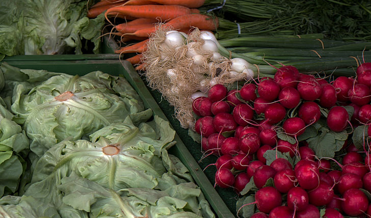 為何從大企業到小攤小販都離不開塑料周轉箱？